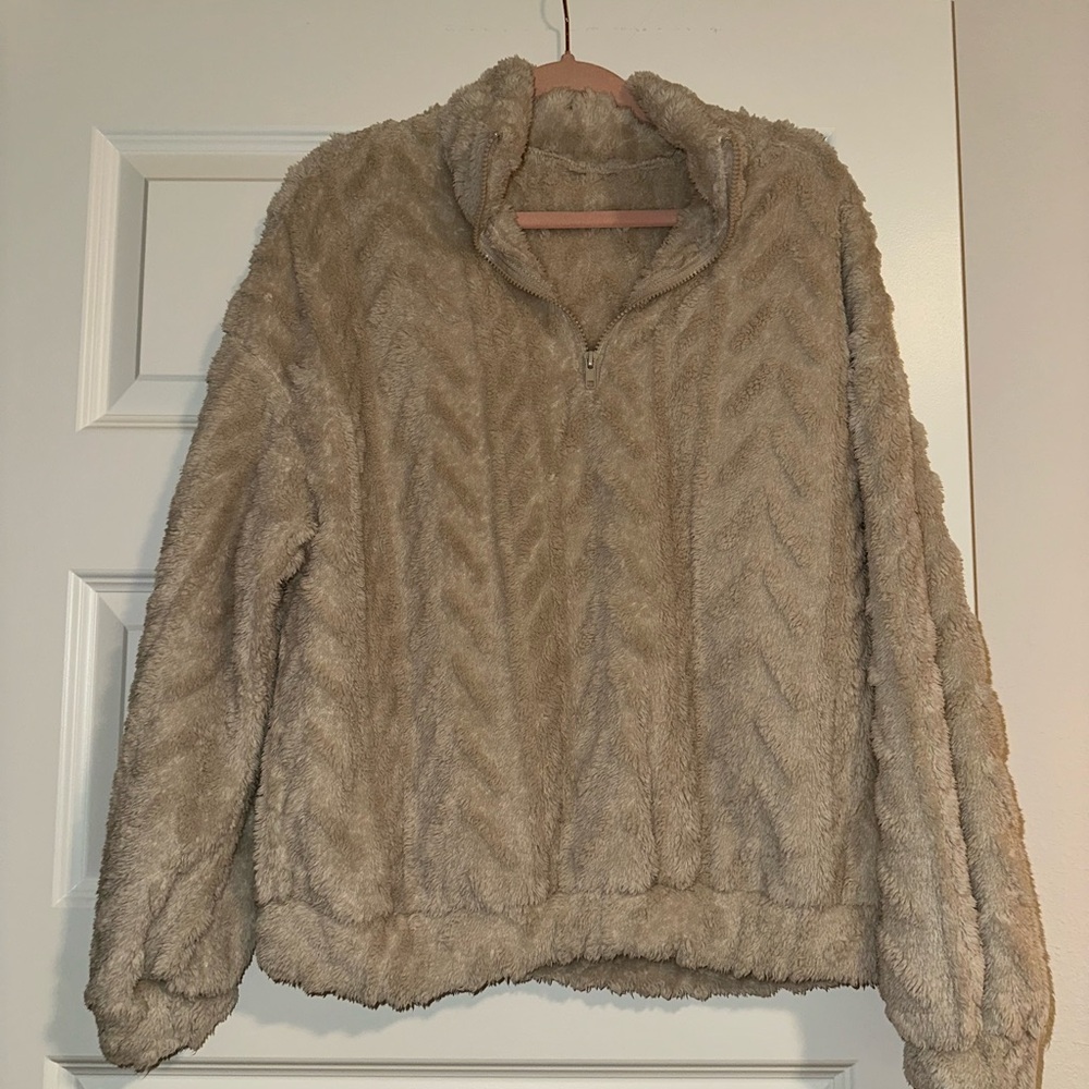 Cozy Women's Half-Zip Fleece Jacket - Beige